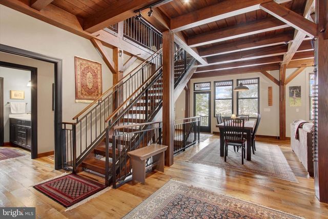 742 HARRISON DR, Gettysburg, PA 17325