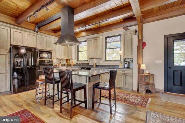 742 HARRISON DR, Gettysburg, PA 17325