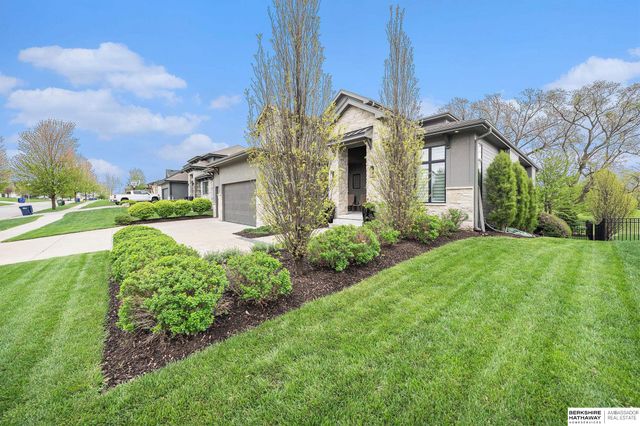 2331 S 218th Avenue, Elkhorn, NE 68022