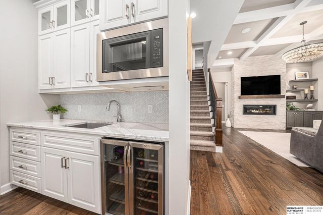 2331 S 218th Avenue, Elkhorn, NE 68022