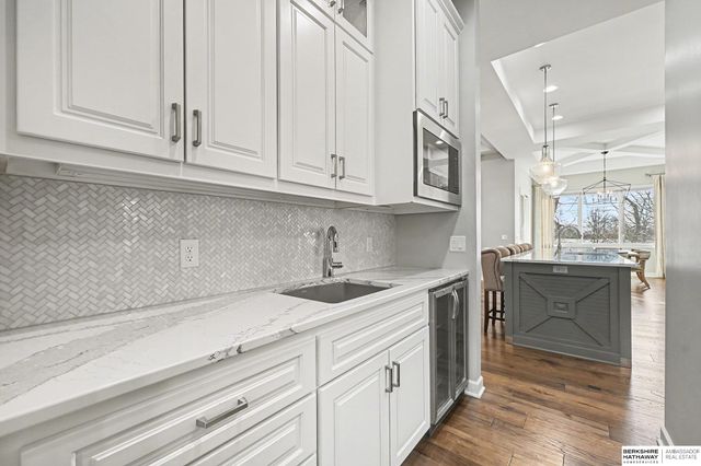 2331 S 218th Avenue, Elkhorn, NE 68022