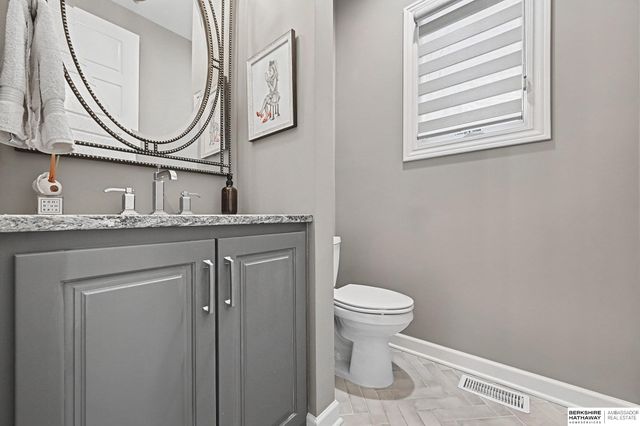 2331 S 218th Avenue, Elkhorn, NE 68022