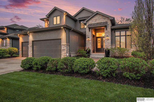 2331 S 218th Avenue, Elkhorn, NE 68022