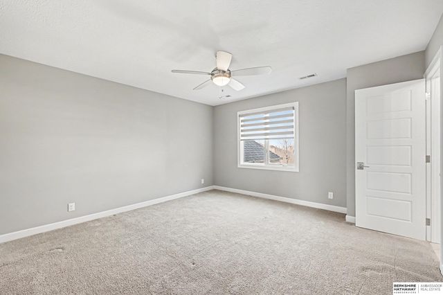 2331 S 218th Avenue, Elkhorn, NE 68022