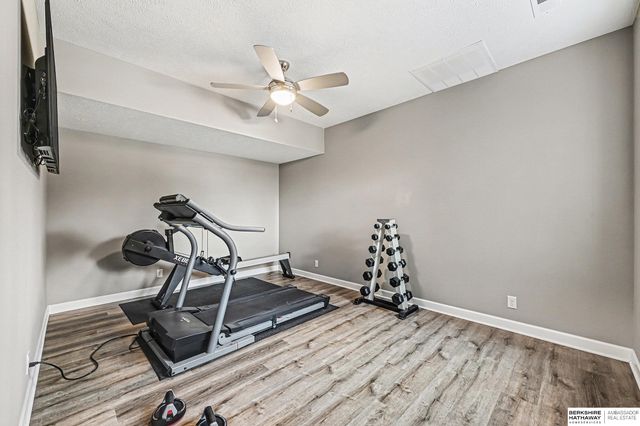 2331 S 218th Avenue, Elkhorn, NE 68022