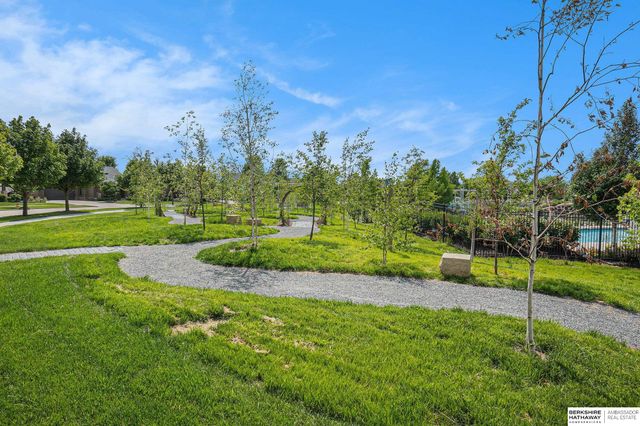 2331 S 218th Avenue, Elkhorn, NE 68022