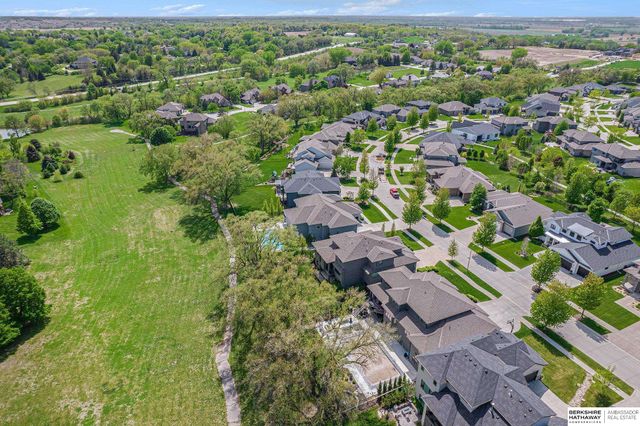 2331 S 218th Avenue, Elkhorn, NE 68022