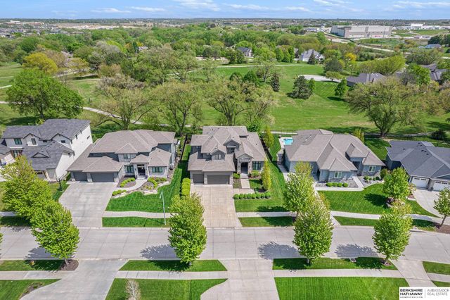 2331 S 218th Avenue, Elkhorn, NE 68022