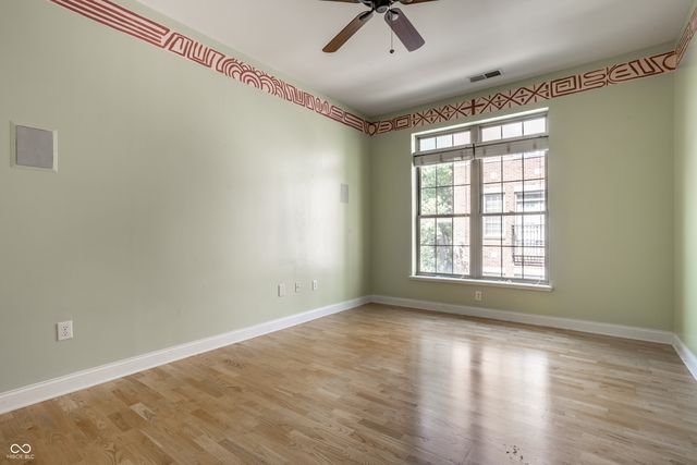 450 E Ohio Street 207, Indianapolis, IN 46204