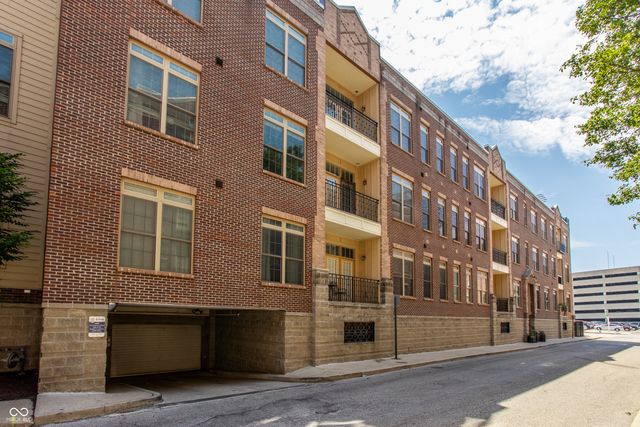 450 E Ohio Street 207, Indianapolis, IN 46204