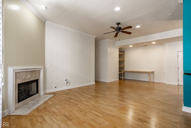 450 E Ohio Street 207, Indianapolis, IN 46204