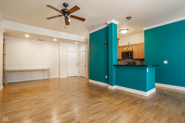 450 E Ohio Street 207, Indianapolis, IN 46204