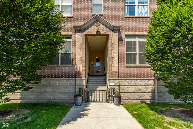 450 E Ohio Street 207, Indianapolis, IN 46204