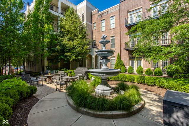 450 E Ohio Street 207, Indianapolis, IN 46204