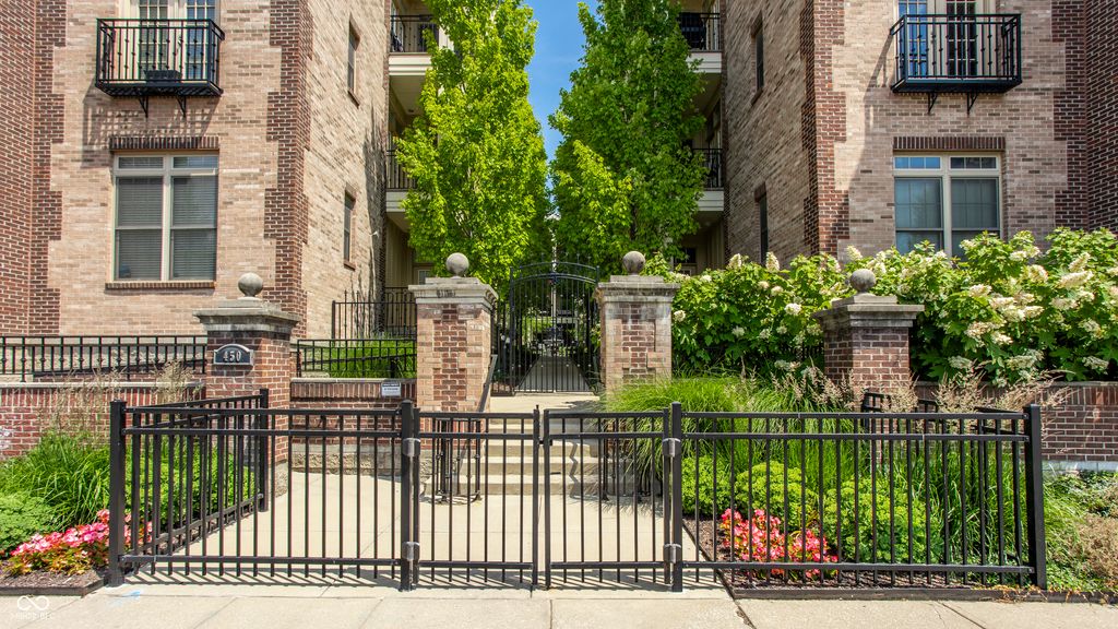 450 E Ohio Street 207, Indianapolis, IN 46204