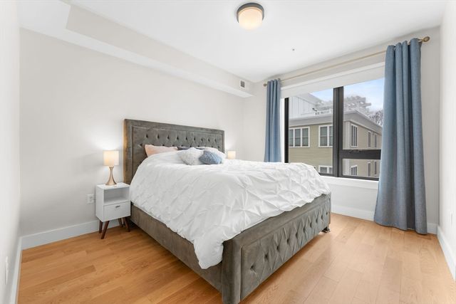 13 Alpine St 202, Somerville, MA 02144