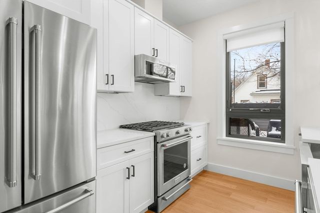 13 Alpine St 202, Somerville, MA 02144