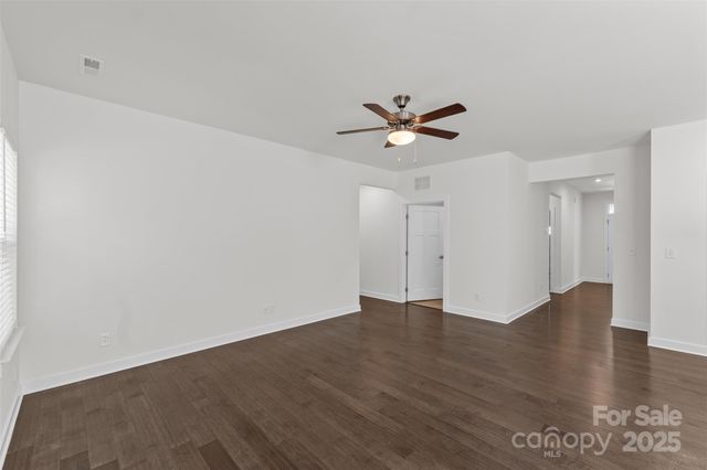 10050 Lilac Court, Charlotte, NC 28215
