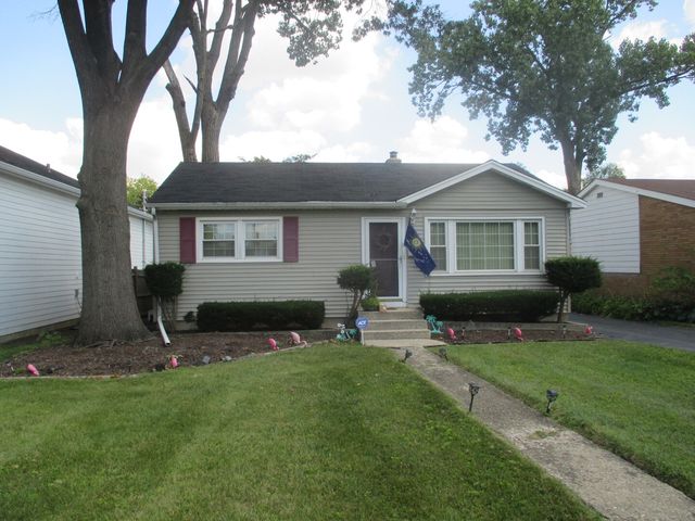 439 N Iowa Avenue, Villa Park, IL 60181