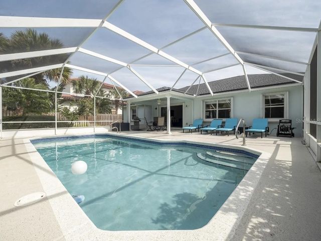 19 MAHOE DRIVE N, Palm Coast, FL 32137