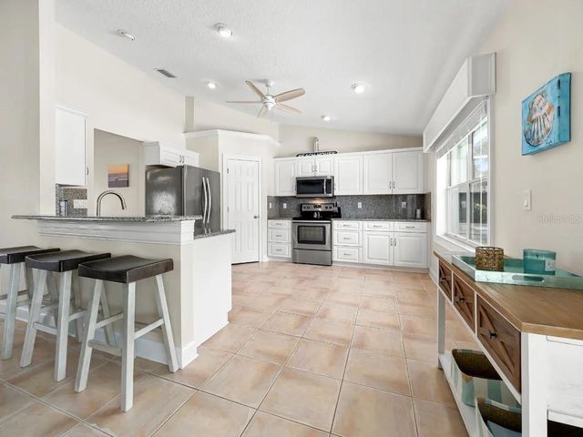 19 MAHOE DRIVE N, Palm Coast, FL 32137