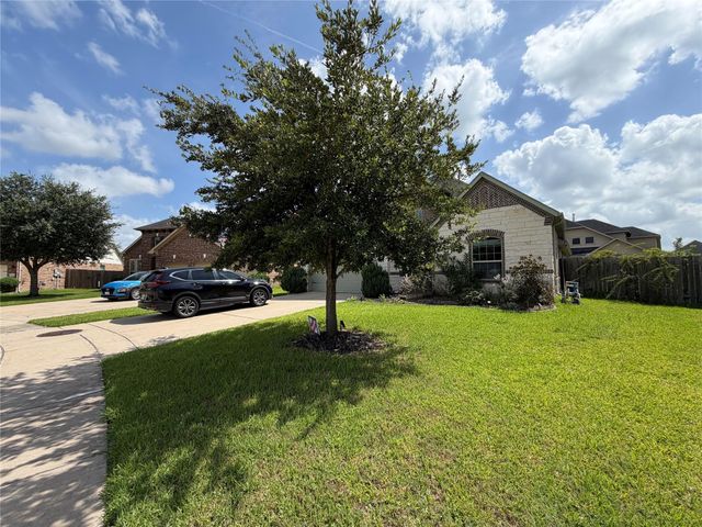 2005 Post Oak Court, Pearland, TX 77581