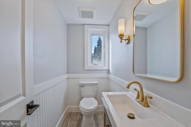 409 JEFFERSON ST NE, Washington, DC 20011
