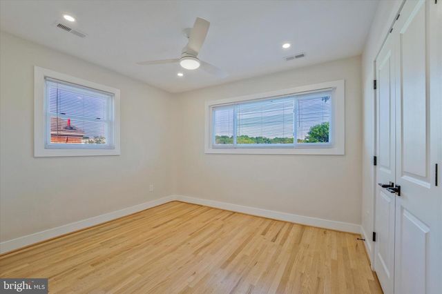 409 JEFFERSON ST NE, Washington, DC 20011