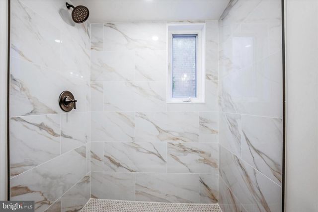 409 JEFFERSON ST NE, Washington, DC 20011