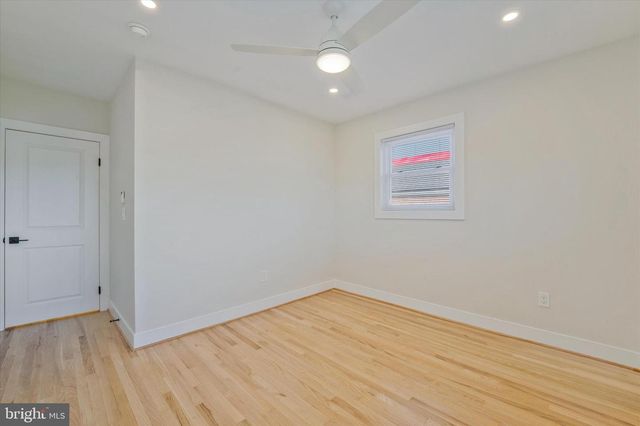 409 JEFFERSON ST NE, Washington, DC 20011