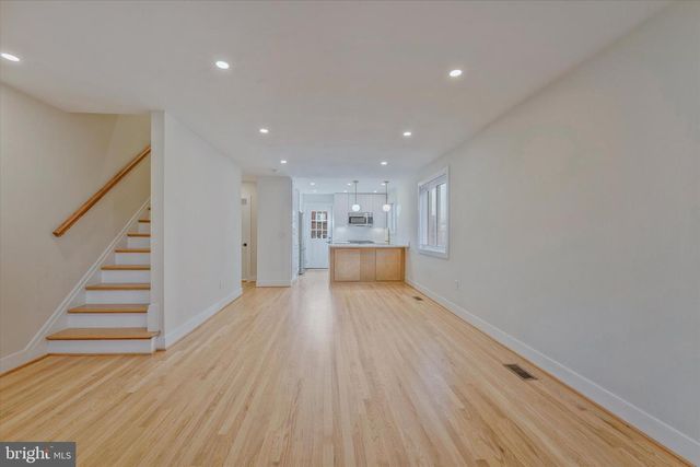 409 JEFFERSON ST NE, Washington, DC 20011