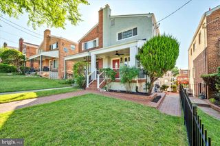 409 JEFFERSON ST NE, Washington, DC 20011