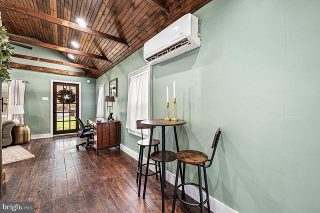 3319 SALFORD STATION RD, Perkiomenville, PA 18074