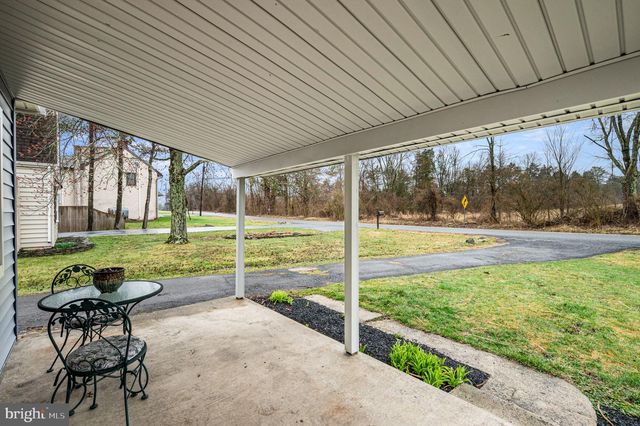 3319 SALFORD STATION RD, Perkiomenville, PA 18074