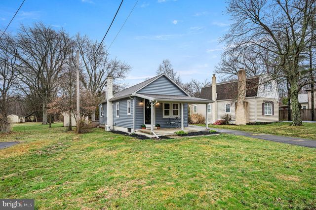 3319 SALFORD STATION RD, Perkiomenville, PA 18074