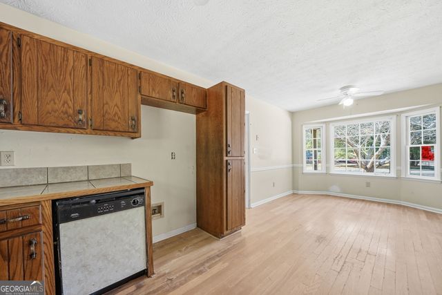 305 Belmont Farms Drive, Ellenwood, GA 30294