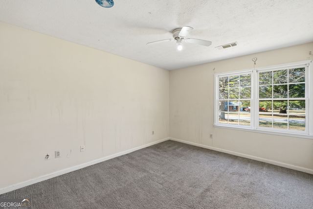 305 Belmont Farms Drive, Ellenwood, GA 30294