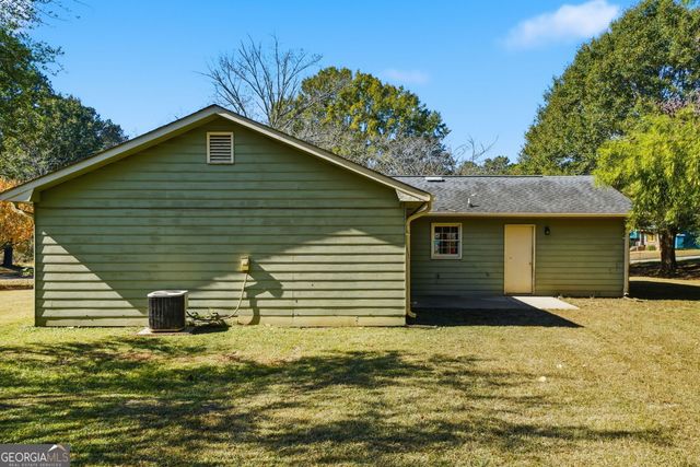 305 Belmont Farms Drive, Ellenwood, GA 30294