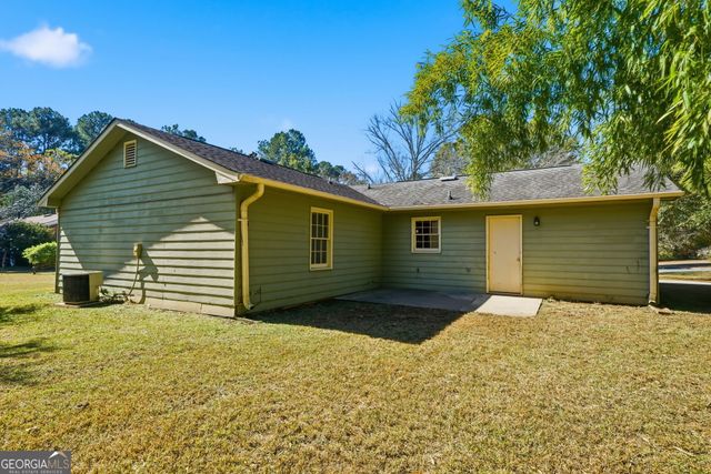 305 Belmont Farms Drive, Ellenwood, GA 30294