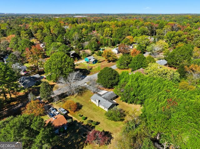 305 Belmont Farms Drive, Ellenwood, GA 30294