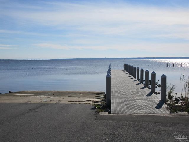 4826 Endeavor Ct, Milton, FL 32570