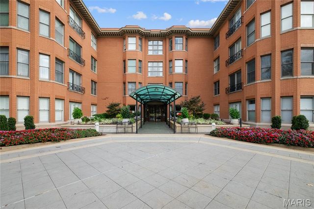 750 S Hanley Road 180, St Louis, MO 63105