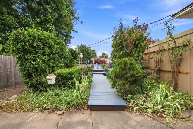 4504 E 25th Place, Tulsa, OK 74114