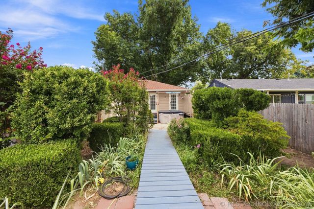 4504 E 25th Place, Tulsa, OK 74114