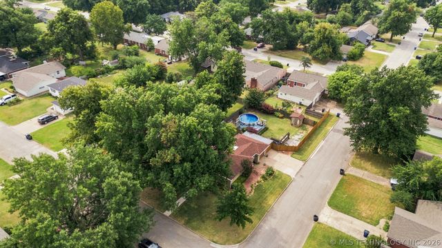4504 E 25th Place, Tulsa, OK 74114