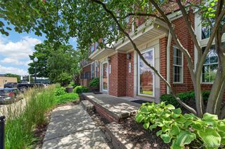 141 W Kenilworth Avenue, Royal Oak, MI 48067