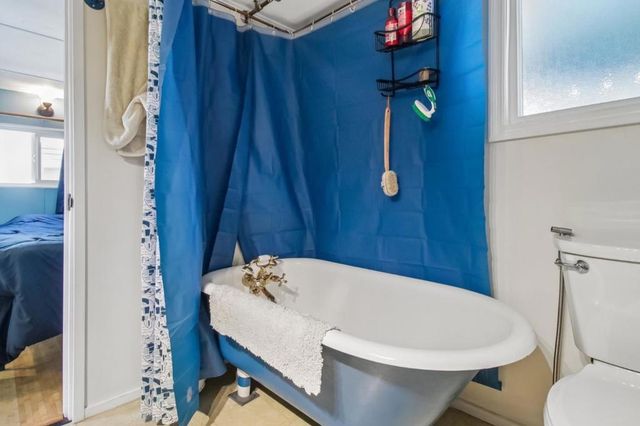 890 38th Avenue, Santa Cruz, CA 95062
