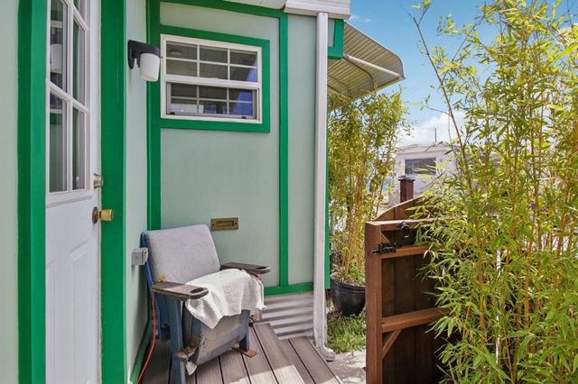 890 38th Avenue, Santa Cruz, CA 95062