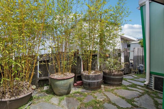 890 38th Avenue, Santa Cruz, CA 95062