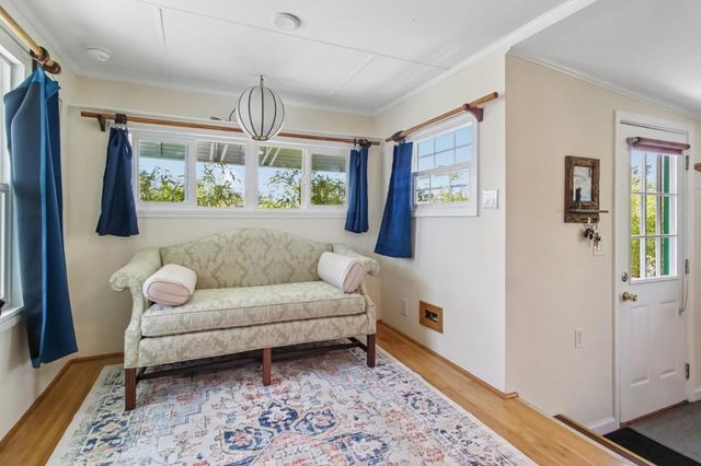 890 38th Avenue, Santa Cruz, CA 95062
